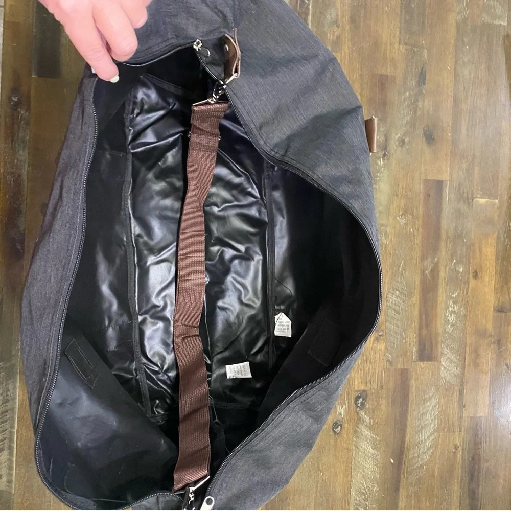 Bella Russo unisex large messenger / duffel bag for carryon gray with tan trim